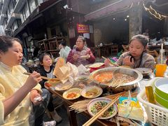 -拈签一笑黄牛肉辣卤串串