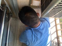 -中央商场维修(东明路店)