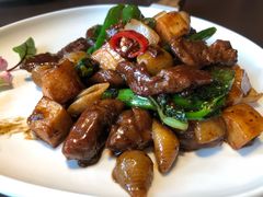 菌酱螺旋粉炒牛肉粒-有璟阁港式餐厅(国贸商城店)