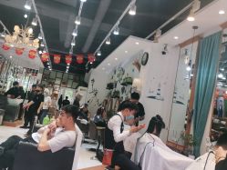 -妃格美发沙龙·烫发·染发