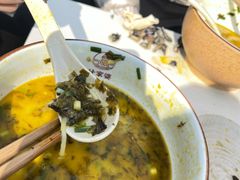 -什家婆乌鸡米线(阳光街店)