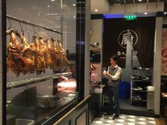 面包甜点陈列柜-百事佳烧鸭牛腩(上海虹桥站店)