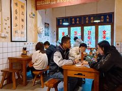 -矮子粉店1985·长沙米粉(湘春路店)