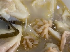 -胡成记口蘑龙眼包子(盐道街店)