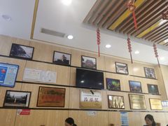 大堂-邓老汉燃面村(水井街店)
