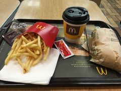 -麦当劳(新城市广场店)
