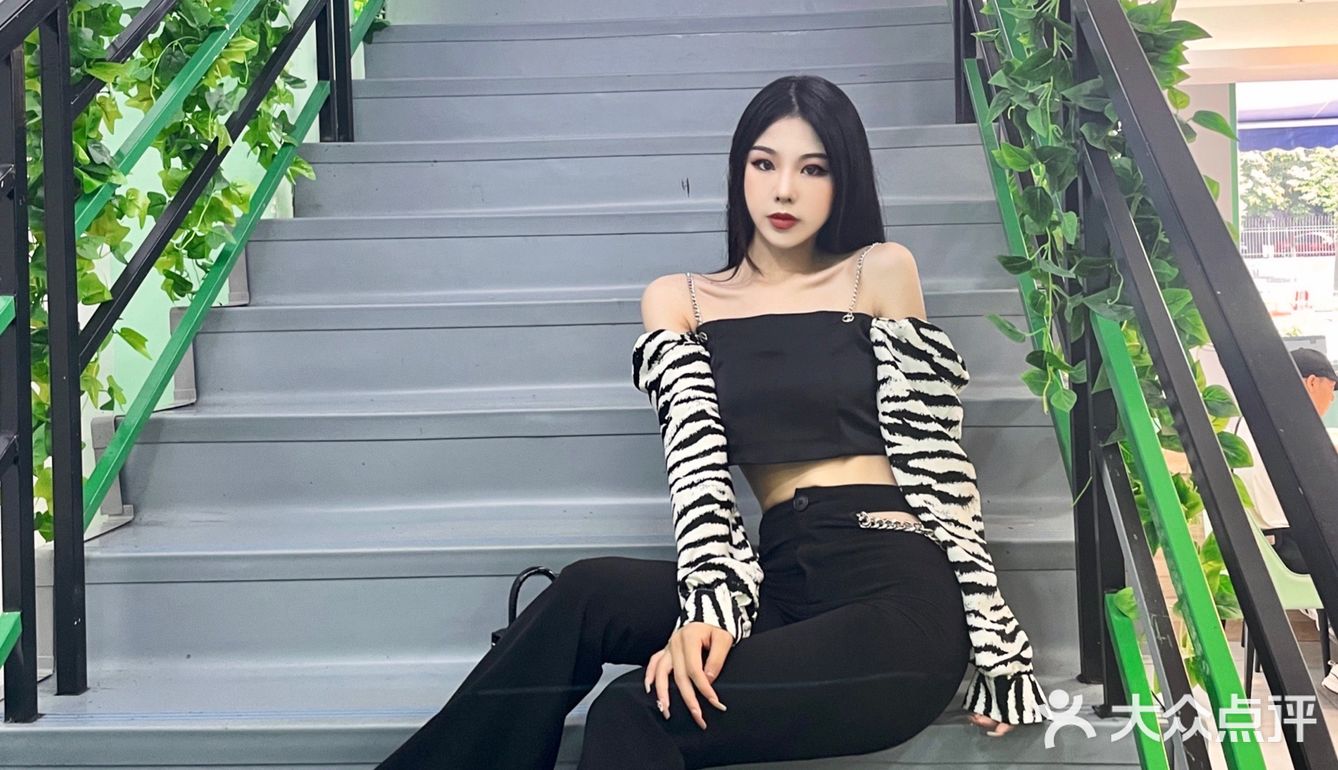 成都必吃美蛙 ｜奇力蛙冷锅鱼