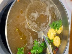 -乡土黄·鲜牛肉火锅·小龙虾(兴业街店)