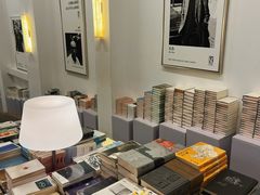 -先锋书店(五台山总店)