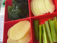 -二荆条·蜀鲜汇城市森林火锅
