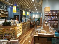 -猫的天空之城概念书店(印象城购物中心店)