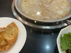 -老来福·非遗酸汤兔(凯旋路店)