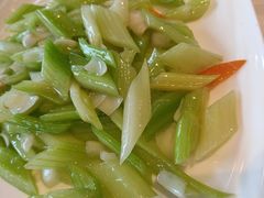 百合炒西芹-和记小菜(大宁店)