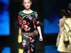 -潮童星少儿模特时尚中心(黄浦博荟广场店)