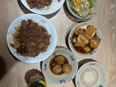 -红猪卤肉饭(大西洋美食城店)