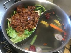 牛腩鸳鸯锅-手选潮汕鲜活牛肉火锅(二七广场店)