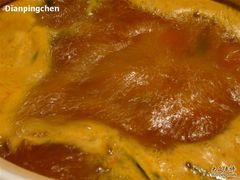 番茄锅底之特写-王家渡火锅店(棕榈泉店)