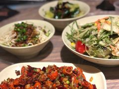 -巴厘龙虾·榜首油焖大虾(音乐学院·沿江酒馆店)