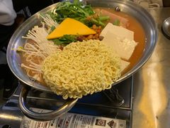 部队火锅-富乐满韩国正宗炸鸡韩国料理(虹泉路店)