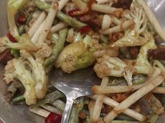 -黄泥岗·地道湖北菜(奥特莱斯店)