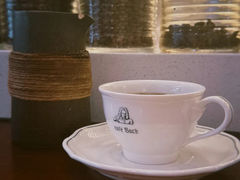 -Café Monson