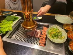 -臻牛烤肉