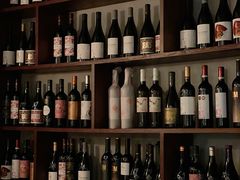 葡萄酒墙-Laures·月桂西班牙碳烤餐厅(十尚坊店)