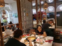-三人行骨头王火锅(长寿店)