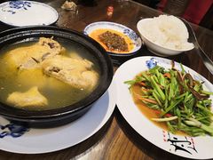 -缘来聚·徽菜名店(黄山宏村店)