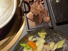 -铭牛烧肉·和牛海鲜自助(高新月牙湖店)