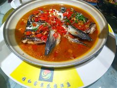 剁椒有鲫鱼头-雅和睿景·商务宴·风味土窑鸡(花博汇店)
