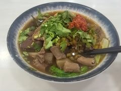 -府广阿婆牛杂