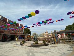 门口还不错的样子-安徒生童话乐园