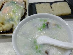 -银记肠粉店(新港西路店)