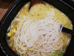 -阿香米线(大唐西市大润发店)