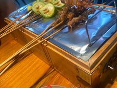 -喝丢一只鞋海鲜烧烤·海肠捞饭(文体街店)