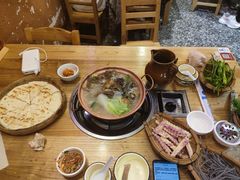 -阿婆情腊排骨火锅(金虹路店)