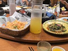 -老滇山寨•云南特色菜•地方菜•民族风情歌舞表演(金碧店)