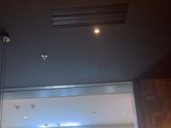 -钱小奴海鲜自助黑金店(杭州滨江龙湖店)