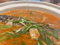 招牌鱼头泡饭-明丰小渔馆(明月路店)