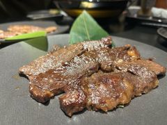 -山川小町·极番烧肉(新地假日广场店)