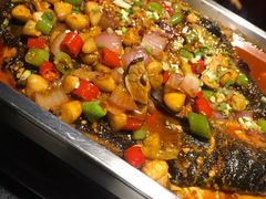 -鸣记脆皮烤鱼·海鲜烤鱼(三八广场店)