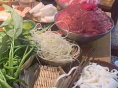 -赵美丽·重庆社区火锅·直营店(火车东站·中豪国际店)