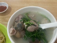 -三身人金新肠粉(丹霞店)