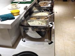 自助取餐区-泉福居酱骨头自助广场(南大街商业步行街店)