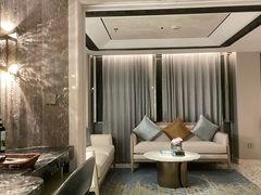 -浅深(世茂滨江精品店)
