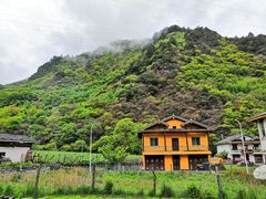 -硗碛藏寨·神木垒景区