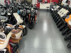 -小牛电动(上海浦东新区张杨路店)