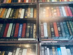 -钟书阁(松江泰晤士小镇店)