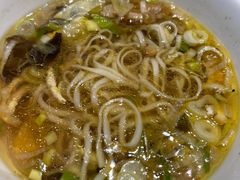 -艳阳天民俗村(公园路店)